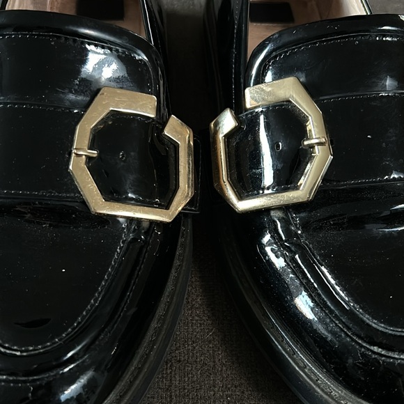 Louise et Cie Black Patent Loafer - Picture 3 of 6
